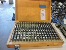 Set of Gauge Pins / .251 to .500 / with Case