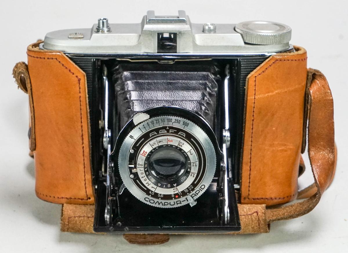 Agfa Isolette Folding Camera w/ Apotar Lens, Circa 1940-50's