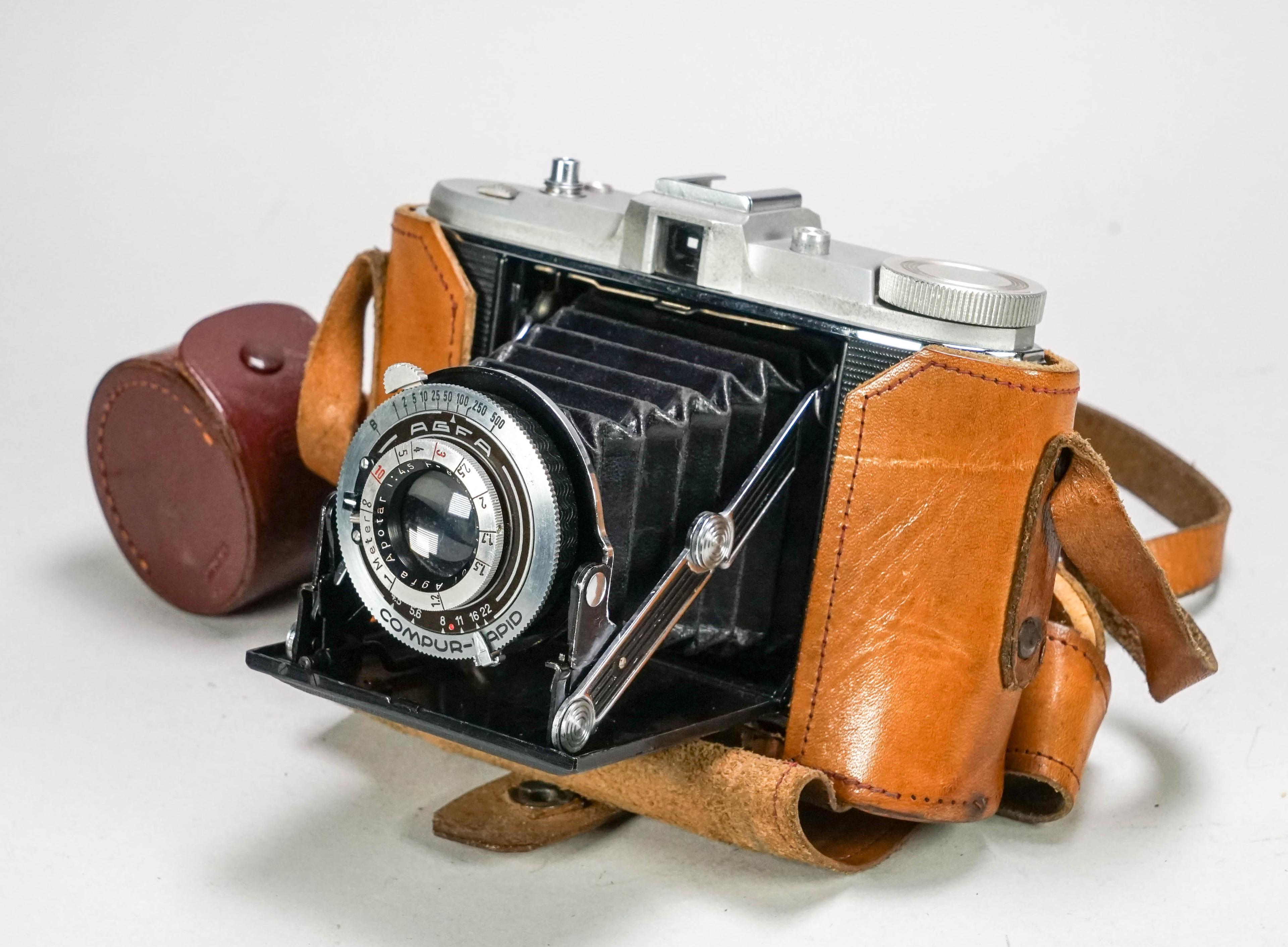 Agfa Isolette Folding Camera w/ Apotar Lens, Circa 1940-50's