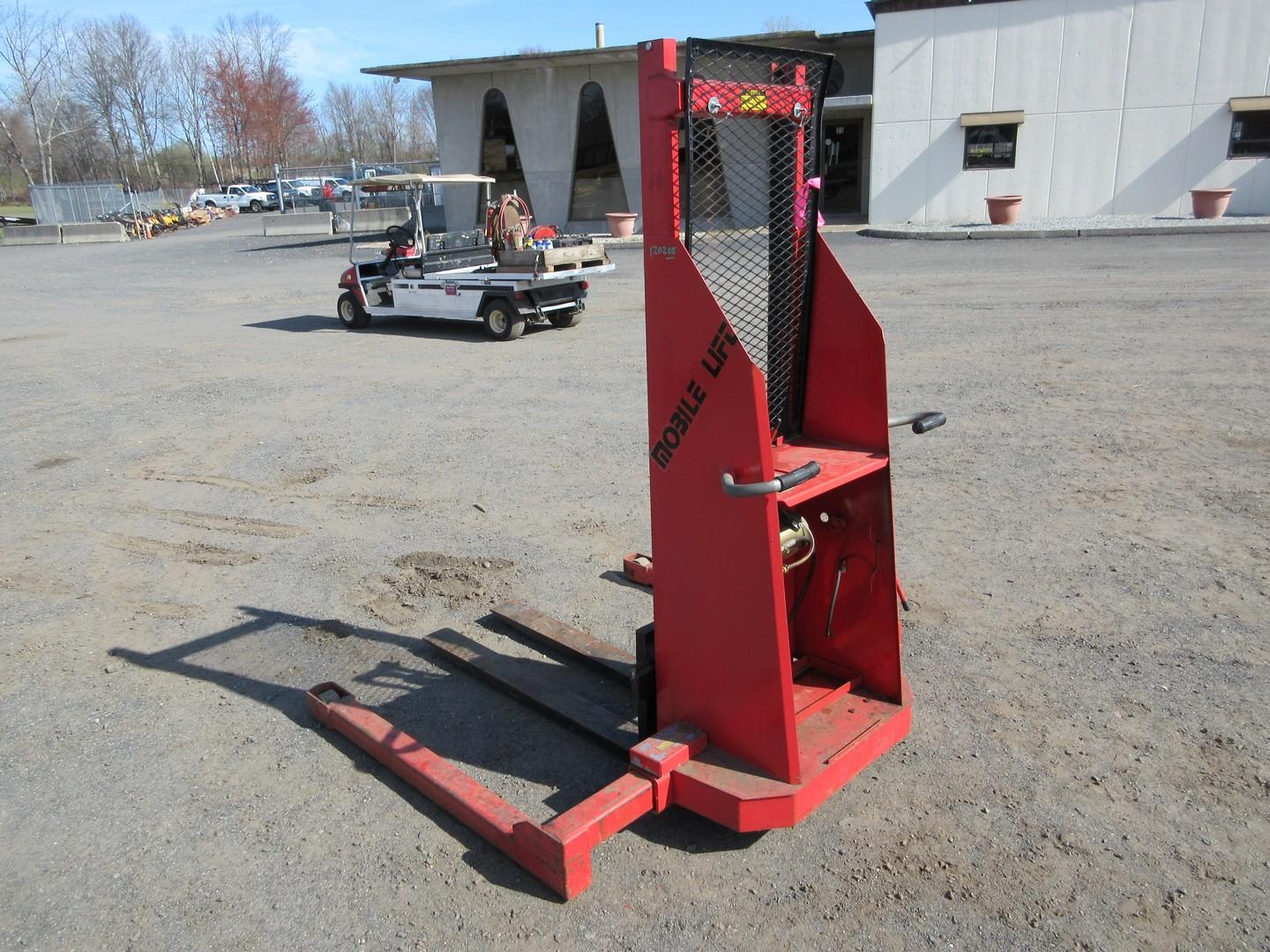 Mobile Lift B60CSA Electric Forklift