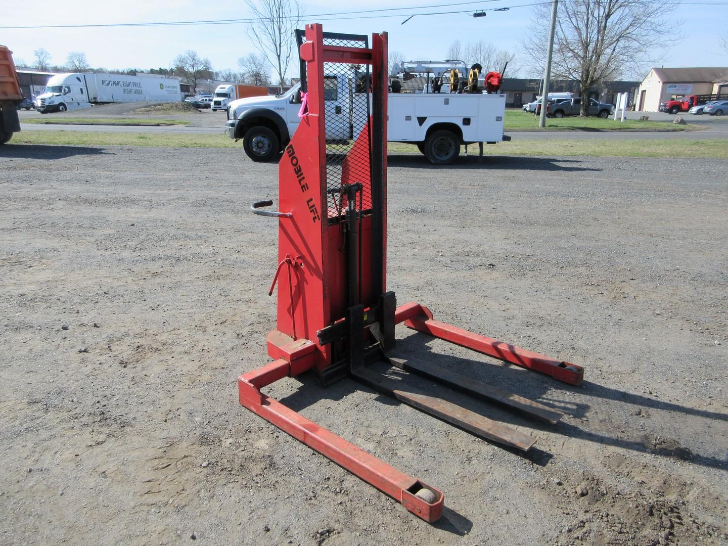 Mobile Lift B60CSA Electric Forklift