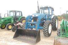 FORD 8210 4WD C/A W/ LDR AND BUCKET 4816HRS. WE DO NOT GAURANTEE HOURS