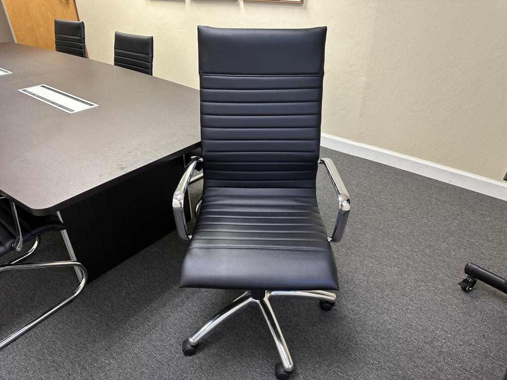 10' CONFERENCE TABLE WITH (8) CORP DESIGN CHAIRS