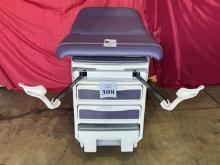 RITTER BY MIDMARK EXAM TABLE WITH STIRRUPS