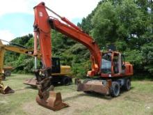 2006 JOHN DEERE 210CW Wheel Excavator swivel Bucket. 4