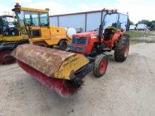 2003 KUBOLTA M4900 UTILITY SPECIAL SERIES BROOM TRACTOR