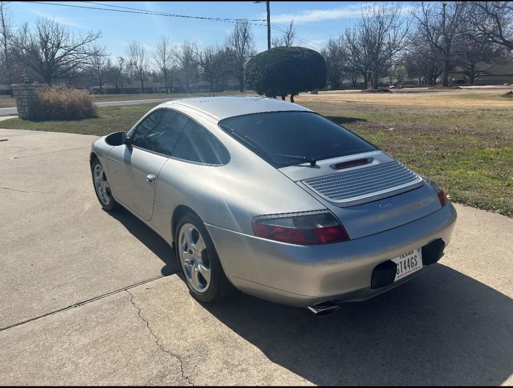 2001 Porsche Carrera 4