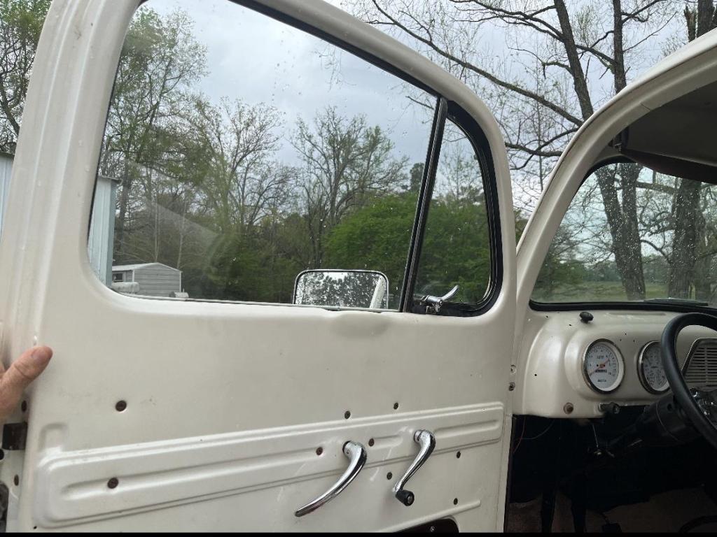 1952 Ford 1-ton