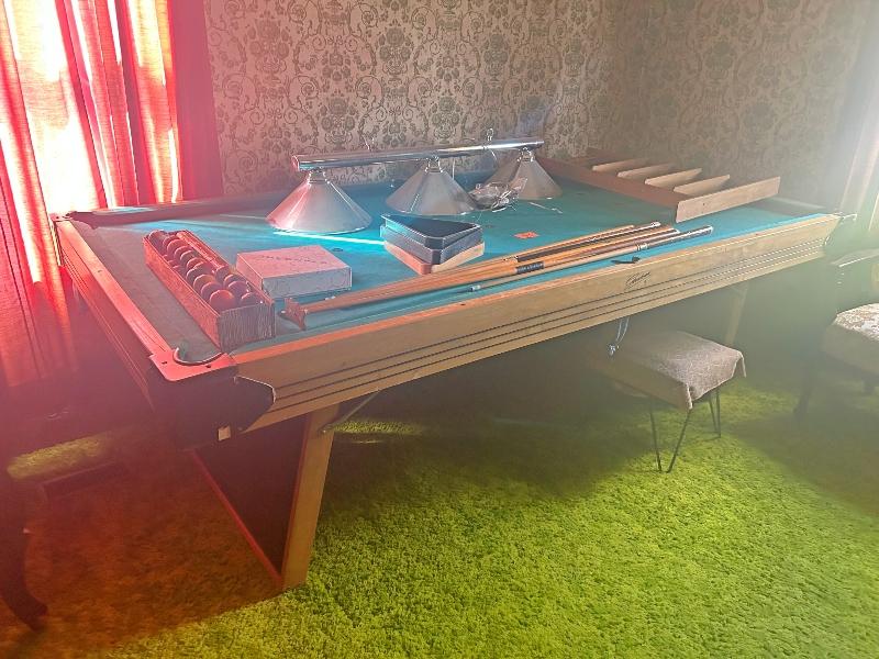 Pool Table, Light & Accessories