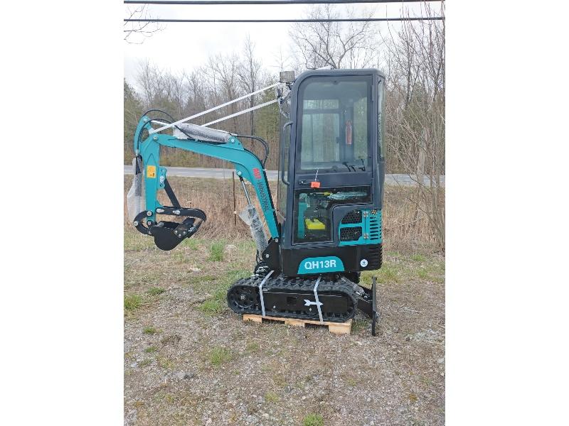 New AGT Industrial QH13R Mini Excavator