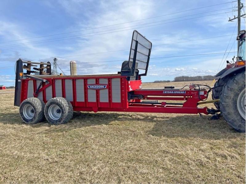 Hagedorn Hydra Spread V5290 Vertical Beater Manure Spreader