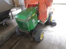 John Deere 318 Riding Lawnmower