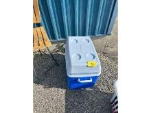 Rubbermaid Cooler