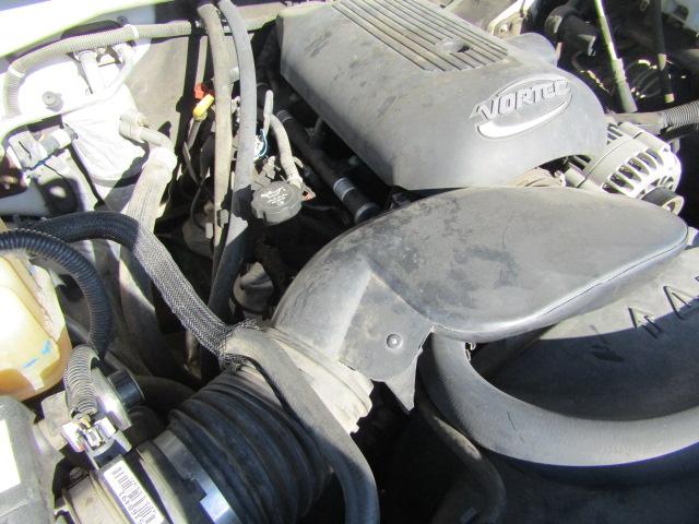 64. 2003 GMC 2500 ¾ TON 2 WHEEL DRIVE PICKUP, 6.0 LITER GAS, AT, NEW BRAKES
