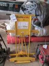 675. DOORMINATOR PORTABLE DOOR LIFT