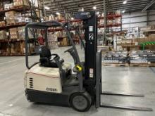 Crown Sit down electric Forklift