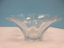 Mikasa Crystal Skyline Pattern Giftware Collection Star Shaped 10 1/2" Bowl Mid Century Modern