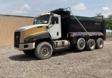 2013 Cat 13L Dump Truck