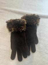 Womans Gloves- New without tag