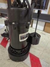 Everbilt 1/4 HP Aluminum Sump Pump Vertical Switch, Appears to be New in Open Box Retail Price Value