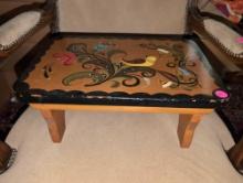(UPBR2) HAND PAINTED WOOD STEP STOOL WITH FLORAL BIRD SCENE. IT MEASURES 15"W X 10"D X 7"T.