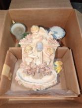 (GAR) LOT OF ASSORTED ITEMS TO INCLUDE, VINTAGE PORCELAIN WHITE DOVES REVOLVING MUSIC PLAYER WITH