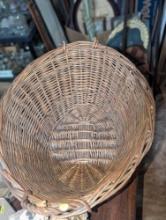 (GAR) Lot of 5 Woven Baskets in an Assortment of Styles and Patterns, Height Sizes Ranging From 4"