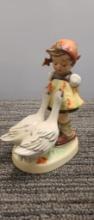 M.I. HUMMEL FIGURINE "GOOSE GIRL"