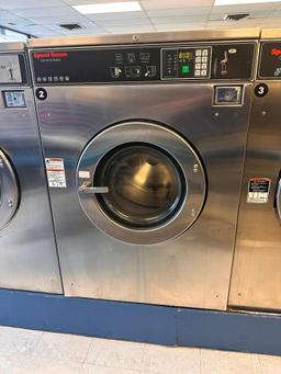 Speed Queen 60lb Commercial Washer, Model: SC60BC2OU60001 - Working