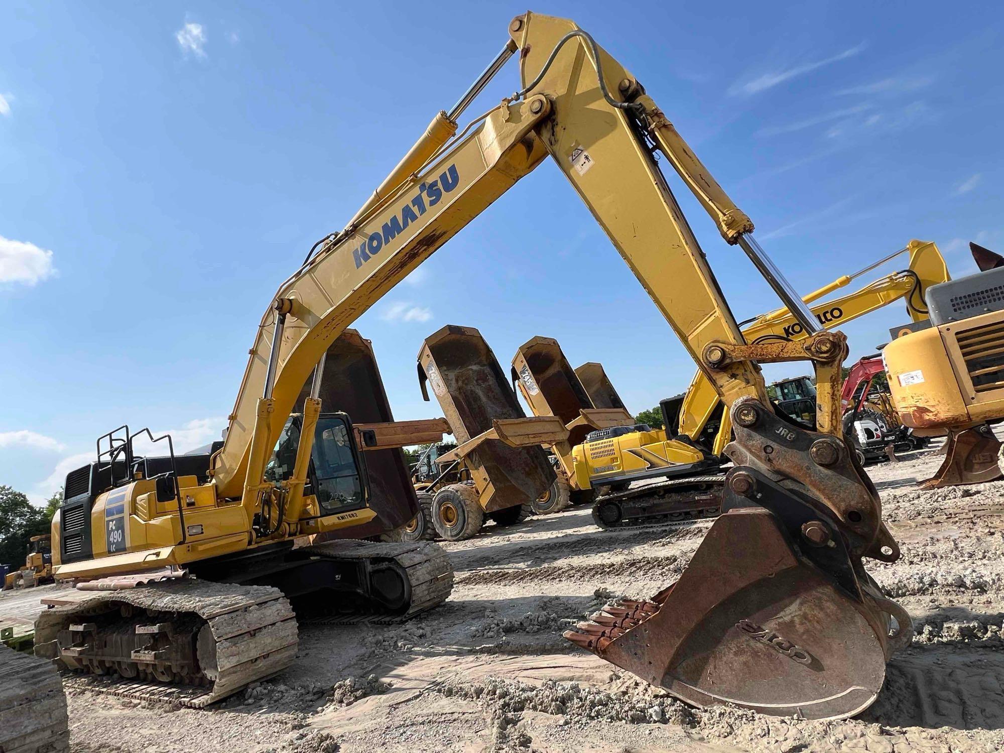 2017 KOMATSU PC490LC-11 HYDRAULIC EXCAVATOR SN:KMTPC251CHWA41616 powered by Komatsu SAA6D125E diesel