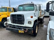 1992 FORD LN9000 WATER TRUCK VN:1FTYR90L8NVA27402 powered by Cummins L10 diesel engine, equipped