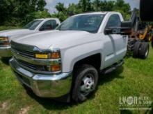 2018 CHEVY 3500 CAB & CHASSIS VN:101661 powered by gas engine, equipped with automatic transmission,