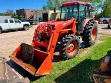 KUBOTA M9000 AGRICULTURAL TRACTOR SN:54710 4x4 powered by Kubota diesel engine, equipped with EROPS,