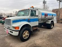 1996 INTERNATIONAL 4700 FUEL TRUCK VN:1HTSCAAN2TH378250 powered by DT466 diesel engine, equipped