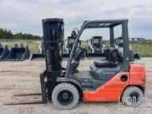 TOYOTA 8FGU25 FORKLIFT SN:82378 powered by LP engine, equipped with OROPS, 4,000lb lift capacity,