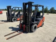 2015 TOYOTA 8FGU25 FORKLIFT SN:8FGU25-64954 powered by LP engine, equipped with OROPS, 5,000lb lift