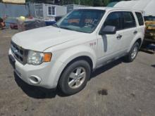 2011 FORD ESCAPE SUV V-V33874, powered by gas engine, equipped with automatic transmission, power