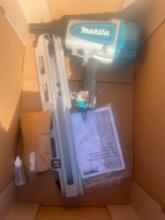 NEW MAKITA 3 1/2" FRAMING NAILER- AN924- 1 YR FACTORY WARRANTY -RECON NEW SUPPORT EQUIPMENT