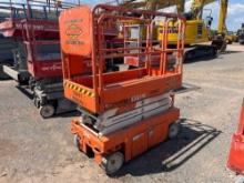 2018 SNORKEL 3219 SCISSOR LIFT electric powered, equipped with 19ft. Platform height, slide out