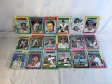 Lot of 18 Pcs Collector Vintage MLB Baseball Sport Trading Assorted Cards & Players -See Pictures