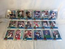 Lot of 18 Pcs Collector Vintage NFL Football Sport Trading Assorted Cards & Players - See Pictures