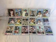 Lot of 18 Pcs Collector Vintage MLB Baseball Sport Trading Assorted Cards & Players -See Pictures