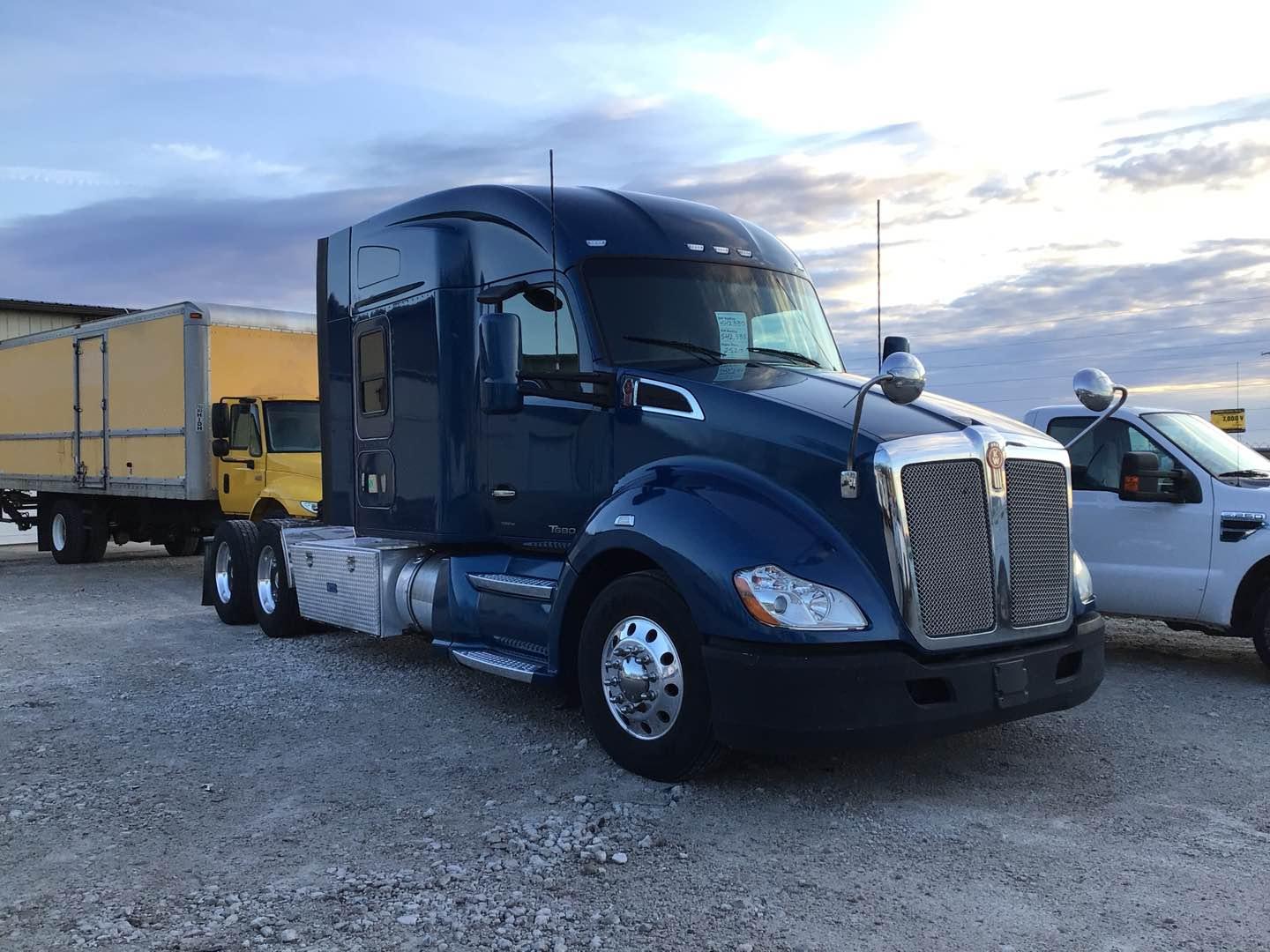 2019 KENWORTH T680 Serial Number: 1XKYDP9X3KJ237194