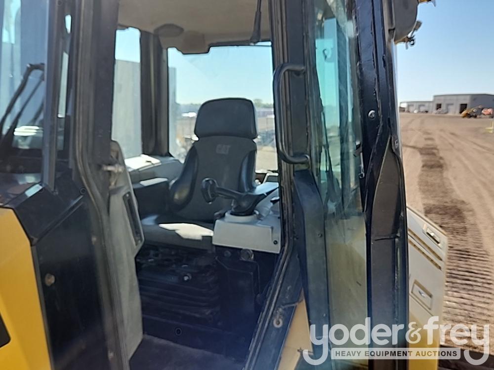 2019 CAT D6N LGP