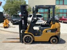 CATERPILLAR FORKLIFT MODEL 2C5000, LP POWERED, APPROX MAX CAPACITY 4750, MAX HEIGHT144in, TILT, S...