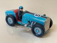 Schylling Wind Up Litho Car (2003)
