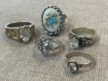 Group of 5 Costume Rings