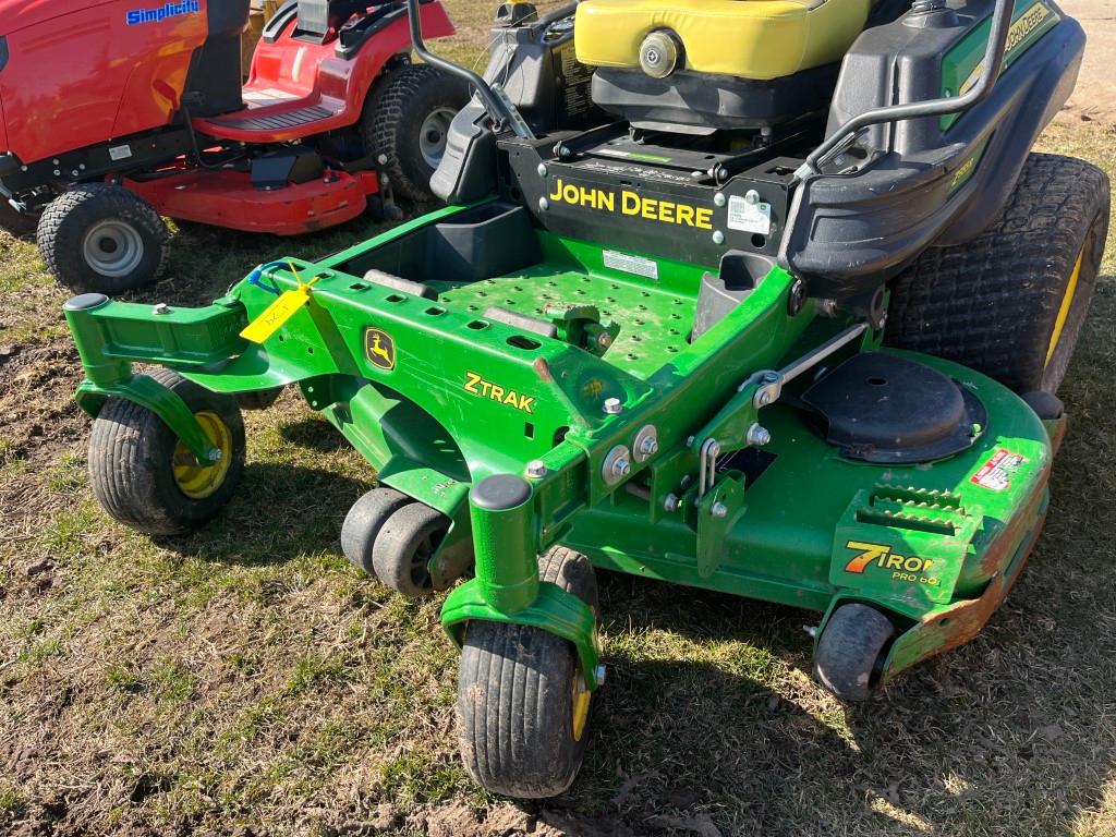 2020 John Deere Z955R Zeroturn