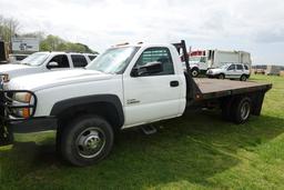 #3401 2001 GMC 3500 FLATBED DUALLY REG CAB 259095 MILES DURAMAX DIESEL AUTO