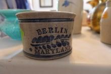 BERLIN MARYLAND SIGNED CROCK 4 INCH X 6 1/2 INCH